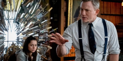Movie Review: Rian Johnson’s 'Dunnit' Again With the Wicked "Knives Out"