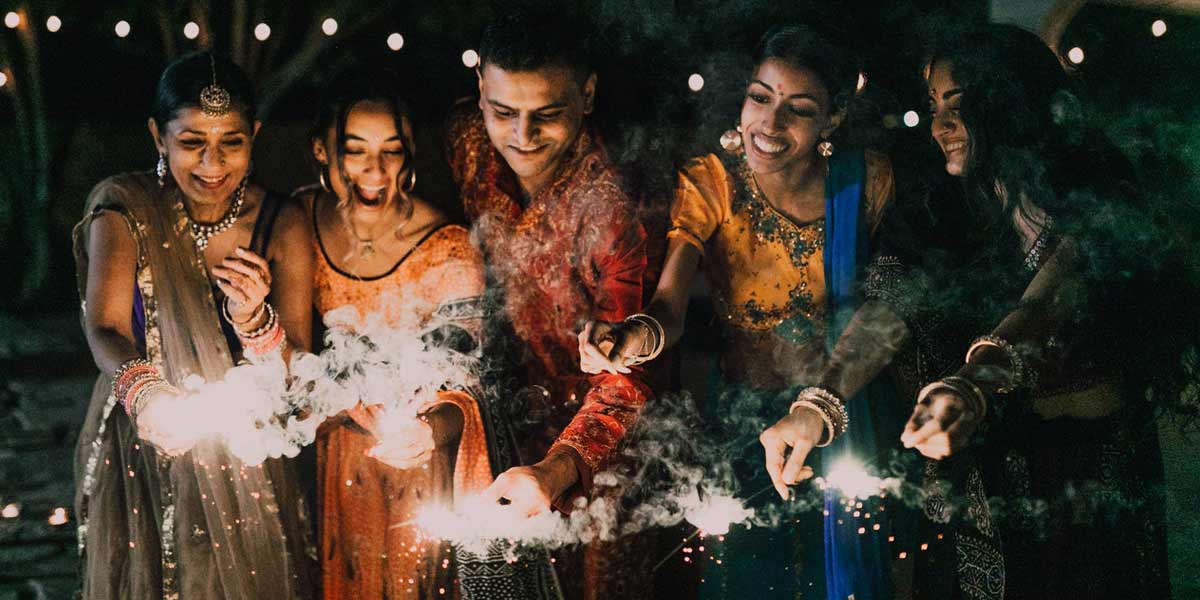 what-is-diwali-and-how-can-i-celebrate-with-my-friends