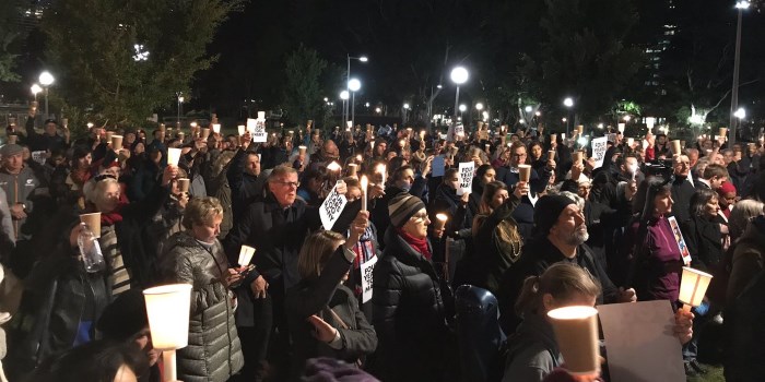 "Evacuate Now" Vigils Across Australia Call for End to Offshore Refugee Detention