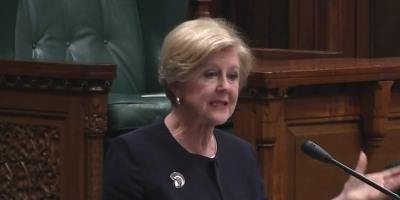 Gillian Triggs Urges Malcolm Turnbull To Scrap Offshore Processing Of Asylum Seekers