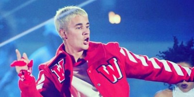 Justin Bieber Wanted To Give A Powerful Speech Mid-Concert, But Was Distracted By A Rogue Hat