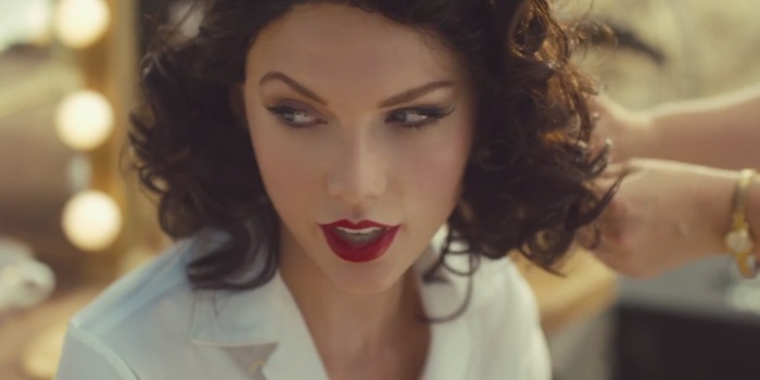 Taylor Swift Is Only Going To Feud Via Text From Now On