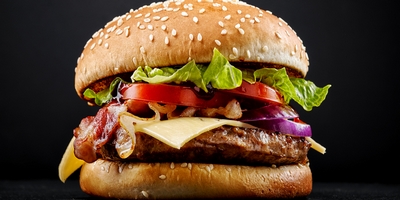 The Great Debate: Twitter Is Beefing Over How to Make a Hamburger