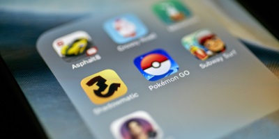 Norway's Prime Minister Spotted Playing "Pokémon Go" In Parliament, Months After It Was Relevant