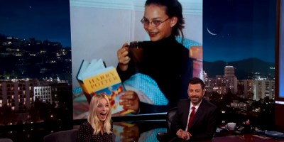 Margot Robbie Proves Her Age (And "Harry Potter" Fandom) With The Best Photo We've Ever Seen