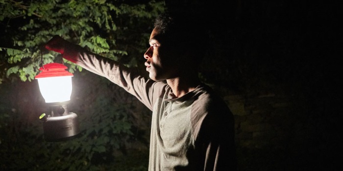 Movie Review: “It Comes at Night” Is Scary for a While, Until Its Ending Ruins Everything