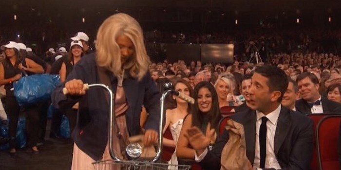 Watch The Kids From "Stranger Things" Sing "Uptown Funk" (And Hand Out Sandwiches) At The Emmys