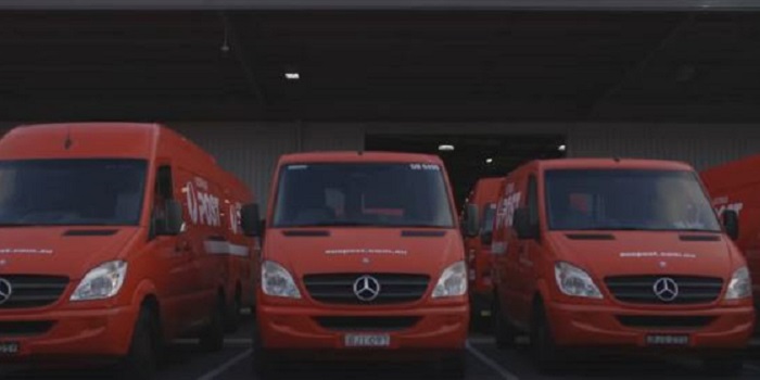 People Are Calling Australia Post The “Christmas Grinch” Over Parcel Delivery Failures