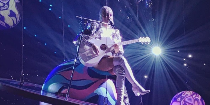 Katy Perry Got Stuck Mid-Air During an Awkward Concert Mishap and Just Watch It Already