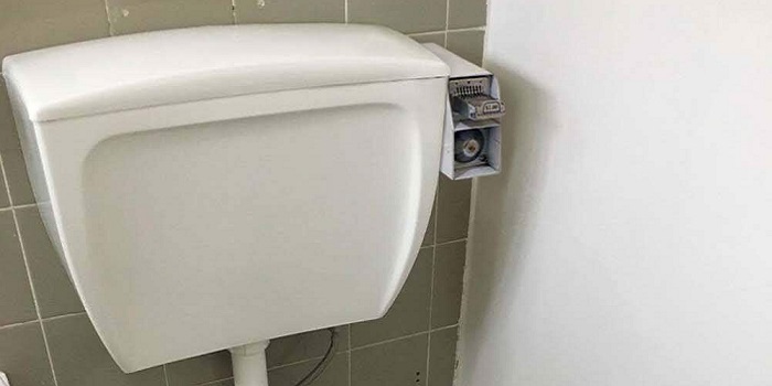 Melbourne Renter Left Legitimately Confused After Their Landlord Installed A Coin-Operated Loo 