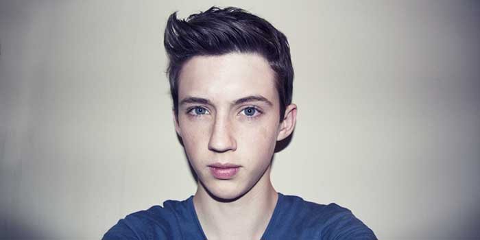 Queen Taylor Swift Blesses Subject Troye Sivan With Encouraging Tweets
