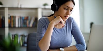 So, Turns Out Half of Aussie Uni Students Hate Online Learning