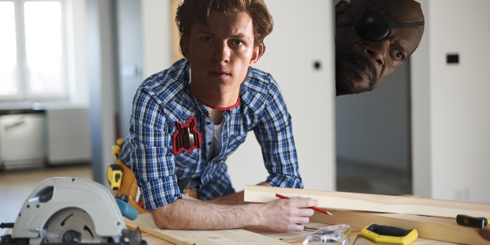 Tom Holland Almost Gave Up Acting to Become a Carpenter (Just Before  Booking Spider-Man) · Student Edge News