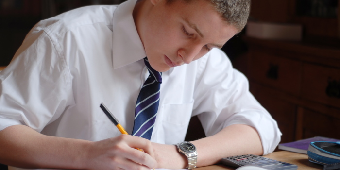 Victorian Students Will Sit Exams in December and Learn Remotely in Term Two