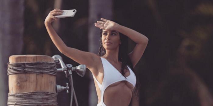 Kim Kardashian Conservatively Estimates She Took 6,000 Selfies On A Half-Week Holiday