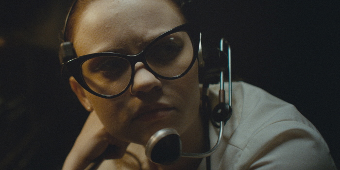 Movie Review: "The Vast of Night" is the Definition of Awesome