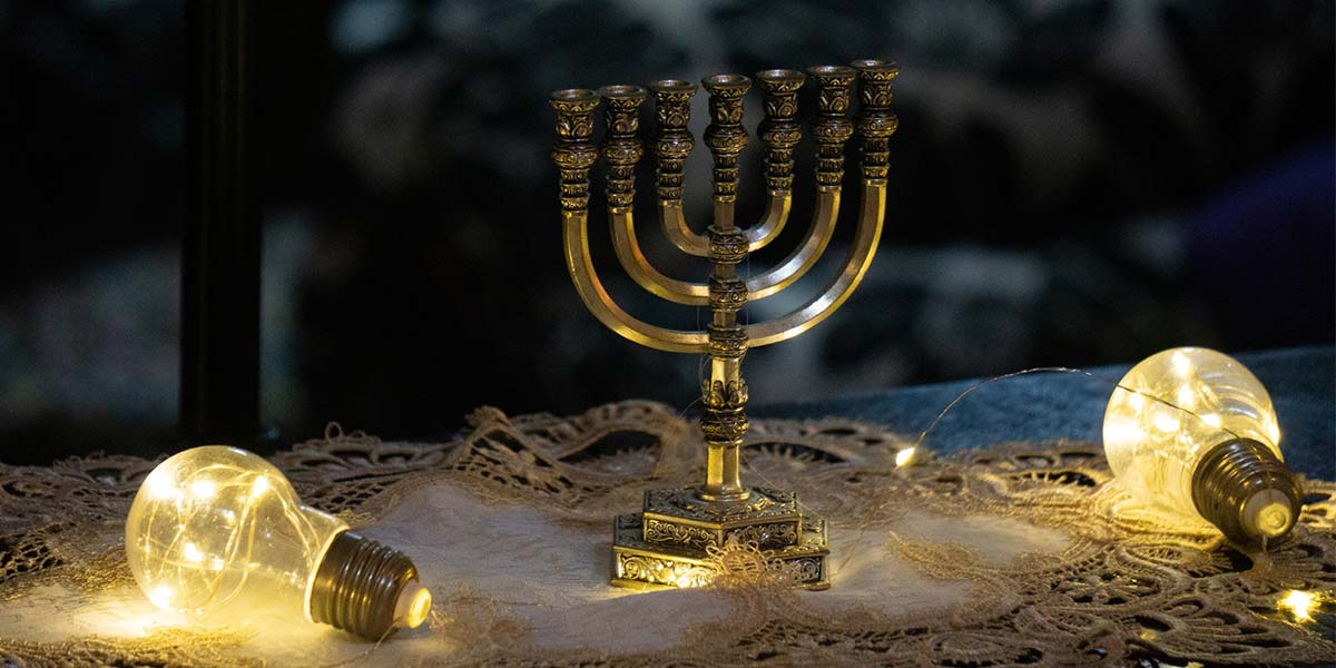 What Is Hannukah and How Is It Celebrated?