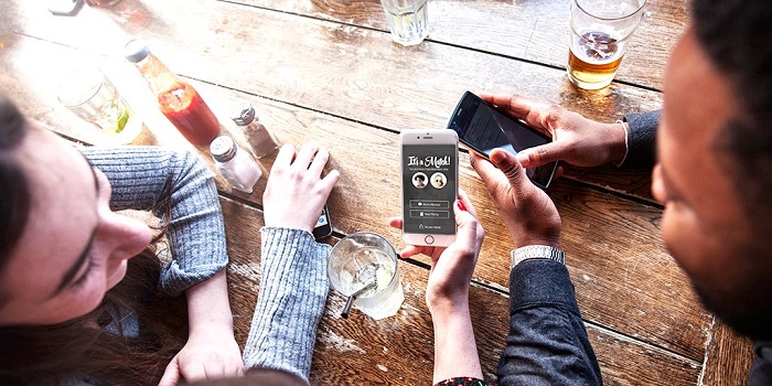Research Shows Tinder Isn't Actually Ruining Love