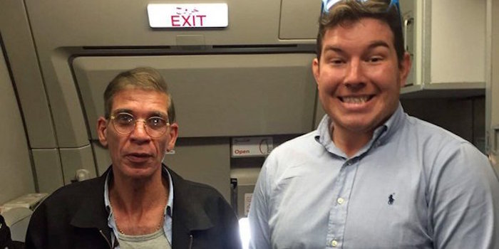 EgyptAir Hostage Went For It; Calls Photo With Plane Hijacker "Best Selfie Ever"