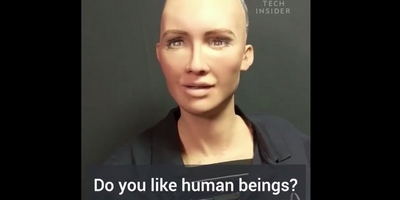 Sophia Robot Is Back and We're Still Not Sure If She Actually Likes Humans