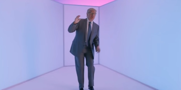 Donald Trump Had A Crack At The "Hotline Bling" Dance On "SNL"