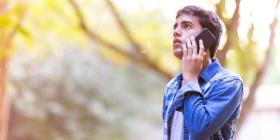 Dozens of Aussie Schools Introduce Tech to Monitor Students' Internet Usage on Phones (In Class and at Home)
