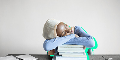 Uni Students Are Feeling Hella Stressed So Here Are Some Tips to Remain Calm During Exam Szn
