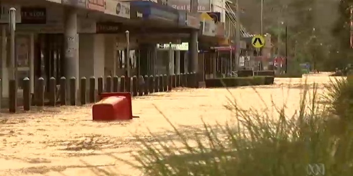 Levee Cracks In Lismore Causing Major Flooding