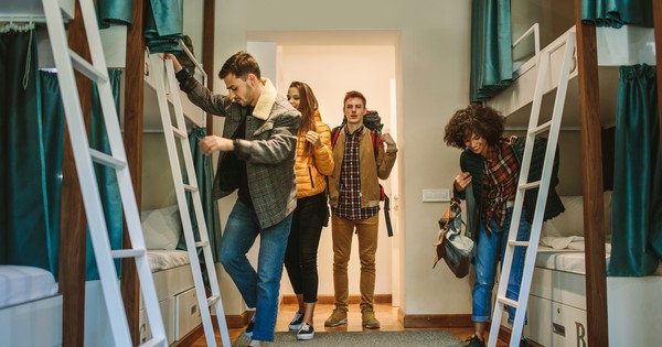 We want to know your best hostel tips and tricks.