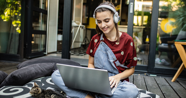Win a $50 JB Hi-Fi or MECCA eGift Card