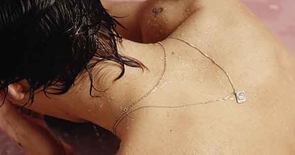 Win 1 of 10 HARRY STYLES Albums