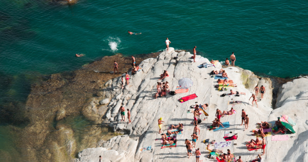 Freely Deal · 10% off your travel insurance policy