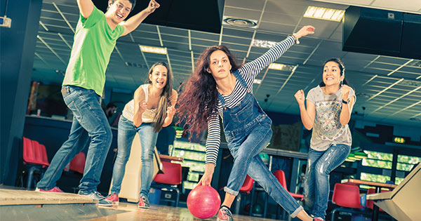 Buy one game ZONE BOWLING · Student Discount · Student Edge